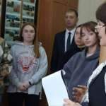 Студенты Новосибирского государственного университета архитектуры, дизайна и искусств имени А. Д. Крячкова посетили отдел архивной службы Тогучинского района.